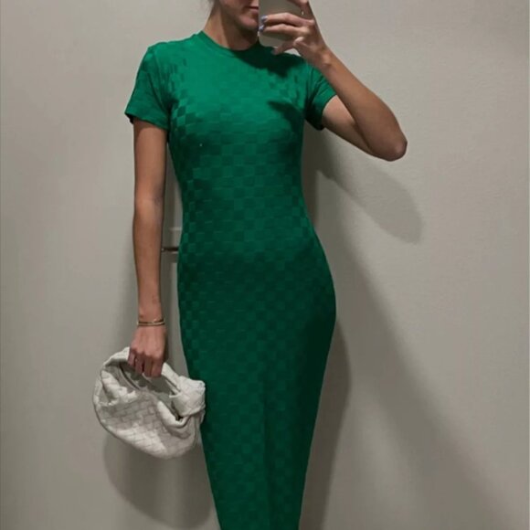 Like new Amanda Uprichard Rosaria Dress in Green maxi comfy shirt dress - Picture 1 of 5